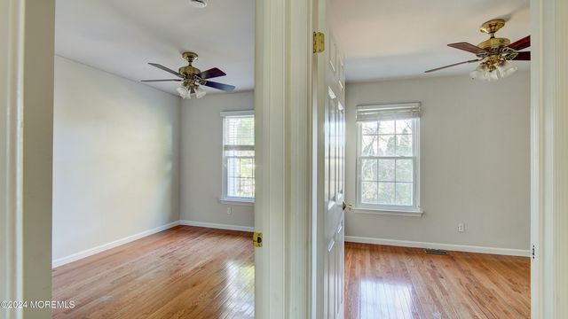 27 Haverford Court 7, Freehold, NJ 07728