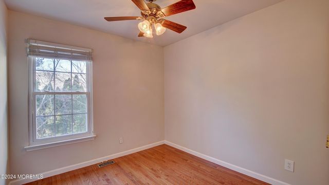 27 Haverford Court 7, Freehold, NJ 07728