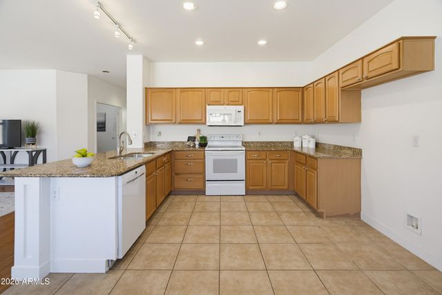 8148 W SALTER Drive, Peoria, AZ 85382