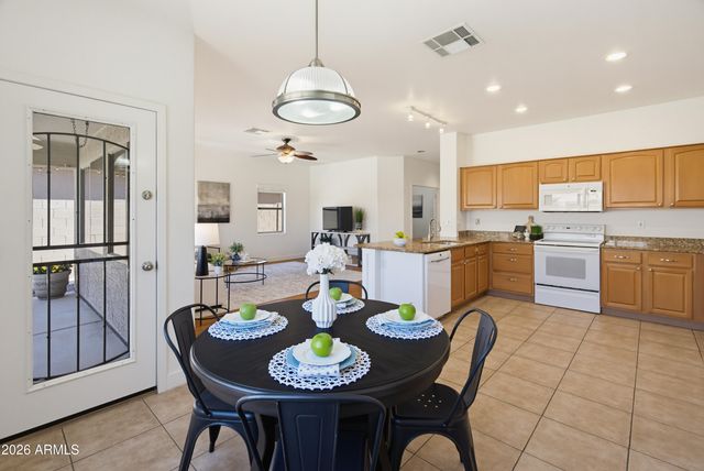 8148 W SALTER Drive, Peoria, AZ 85382