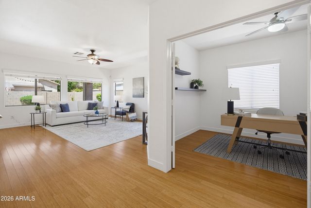 8148 W SALTER Drive, Peoria, AZ 85382