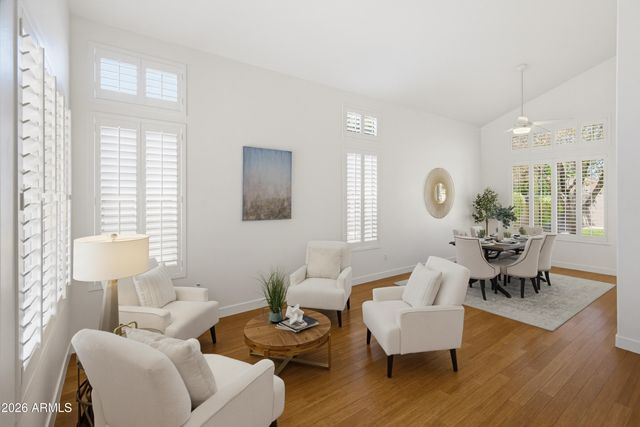 8148 W SALTER Drive, Peoria, AZ 85382