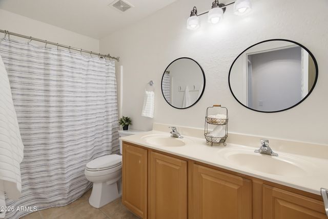 8148 W SALTER Drive, Peoria, AZ 85382
