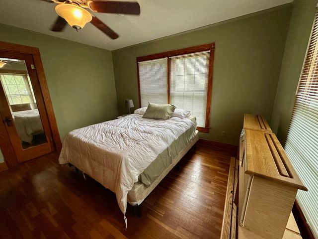 1821 E Pecan Street, Sherman, TX 75090