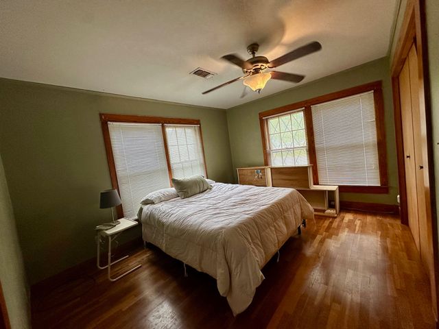1821 E Pecan Street, Sherman, TX 75090