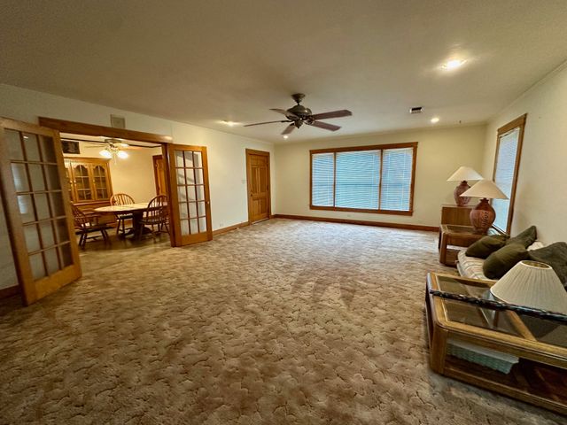 1821 E Pecan Street, Sherman, TX 75090
