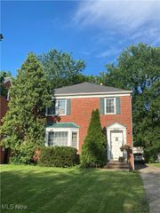 3633 Ingleside Road, Shaker Heights, OH 44122
