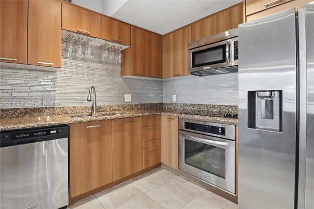 510 NW 84th Ave 335, Plantation, FL 33324