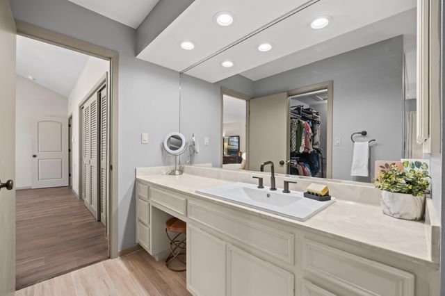 106 Acapulco CT, Lakeway, TX 78734