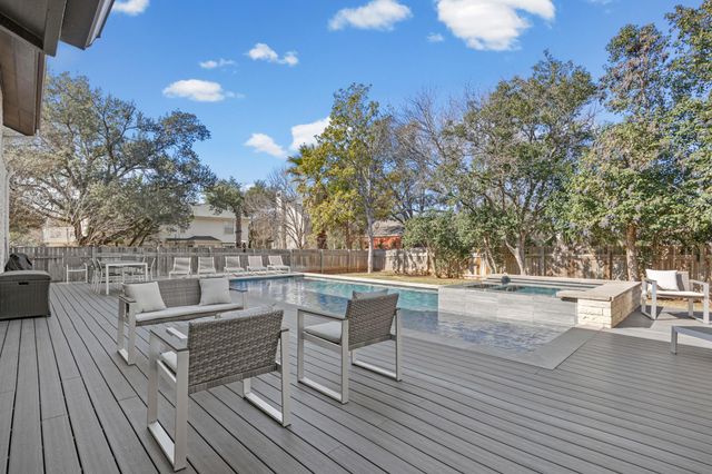 106 Acapulco CT, Lakeway, TX 78734