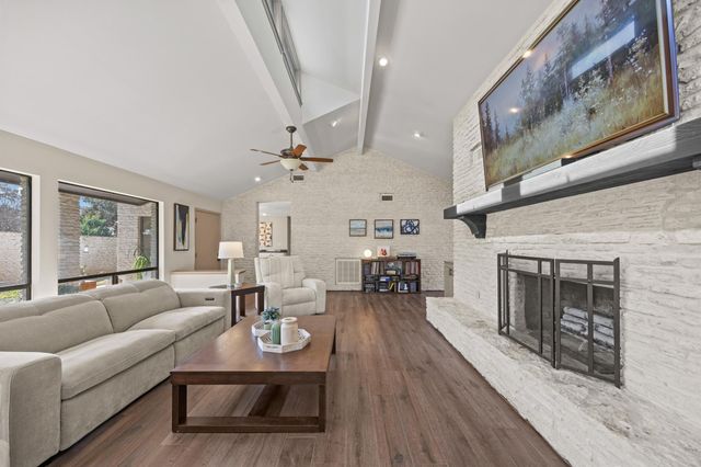 106 Acapulco CT, Lakeway, TX 78734