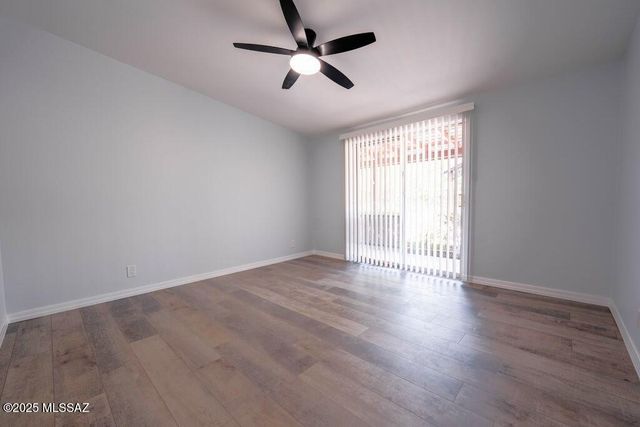 5221 E Hawthorne Place, Tucson, AZ 85711