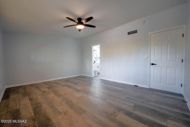 5221 E Hawthorne Place, Tucson, AZ 85711