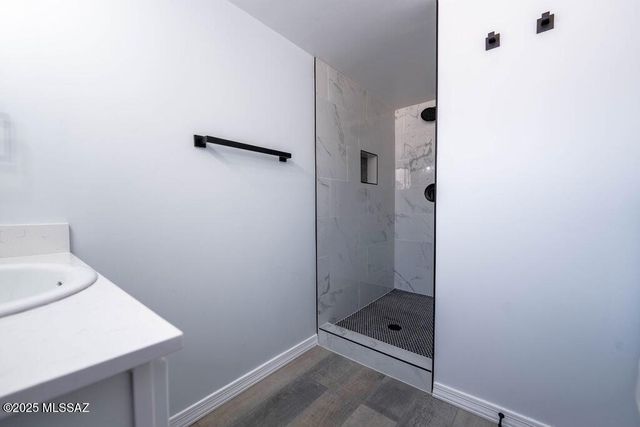 5221 E Hawthorne Place, Tucson, AZ 85711