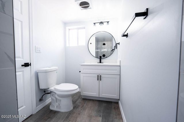 5221 E Hawthorne Place, Tucson, AZ 85711