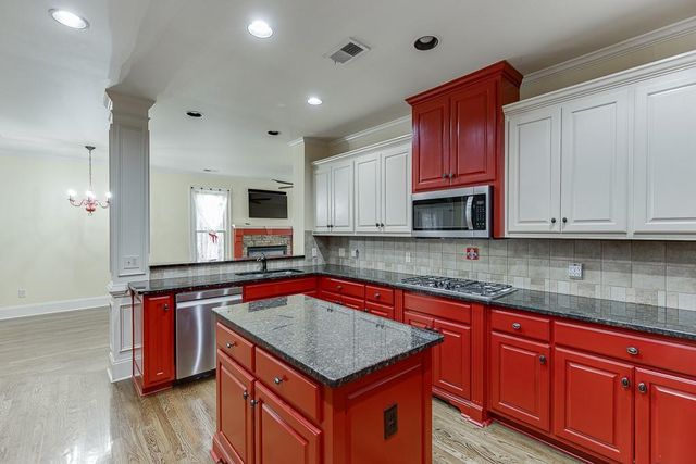 1360 Ashbury Park Drive, Hoschton, GA 30548