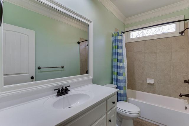 1360 Ashbury Park Drive, Hoschton, GA 30548