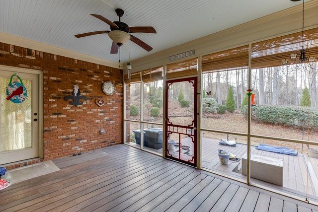 1360 Ashbury Park Drive, Hoschton, GA 30548