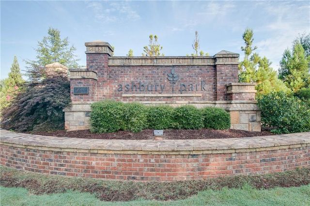 1360 Ashbury Park Drive, Hoschton, GA 30548