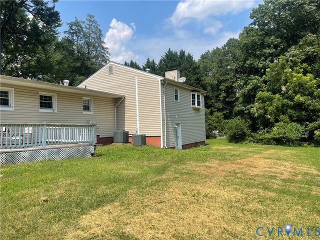 10105 Family Ln, Chesterfield, VA 23832