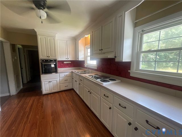 10105 Family Ln, Chesterfield, VA 23832