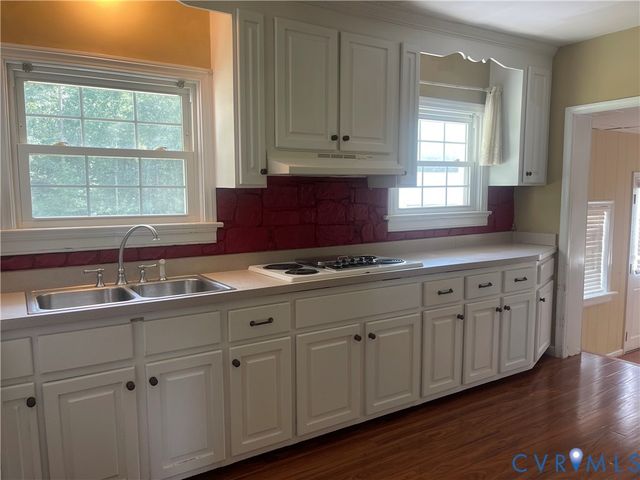 10105 Family Ln, Chesterfield, VA 23832