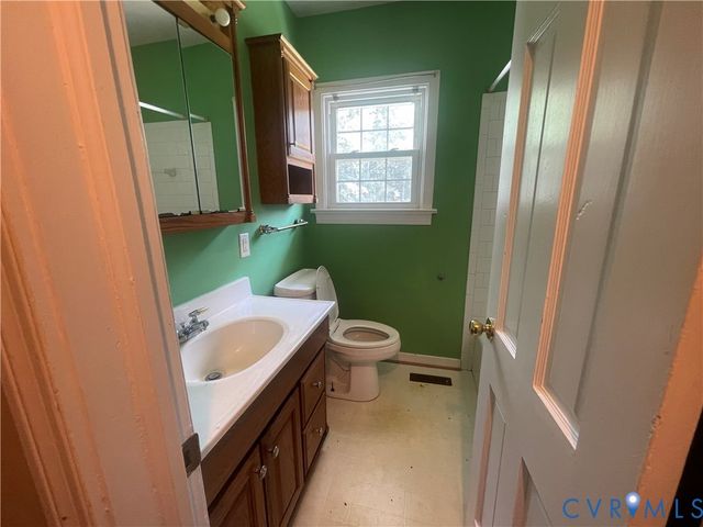 10105 Family Ln, Chesterfield, VA 23832