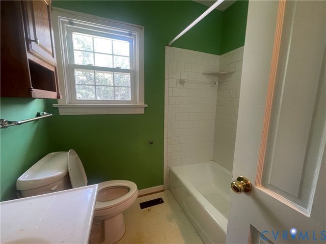 10105 Family Ln, Chesterfield, VA 23832