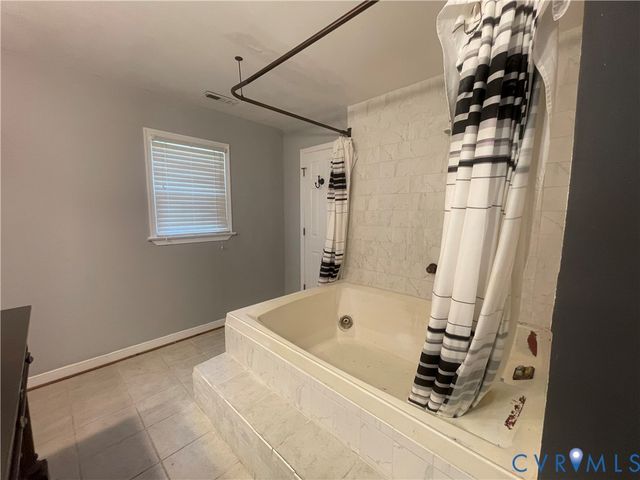 10105 Family Ln, Chesterfield, VA 23832