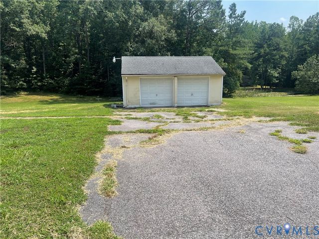 10105 Family Ln, Chesterfield, VA 23832