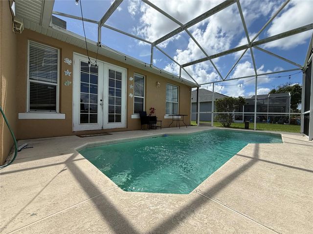 158 MAGIC LANDINGS BOULEVARD, Kissimmee, FL 34744