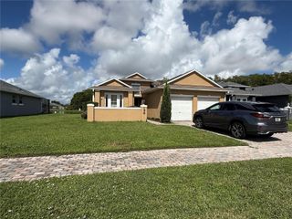 158 MAGIC LANDINGS BOULEVARD, Kissimmee, FL 34744