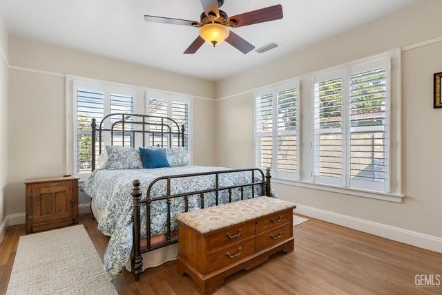 2714 Sunset Avenue, Bakersfield, CA 93304