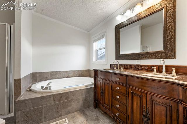 4006 Gray Fox Heights, Colorado Springs, CO 80922