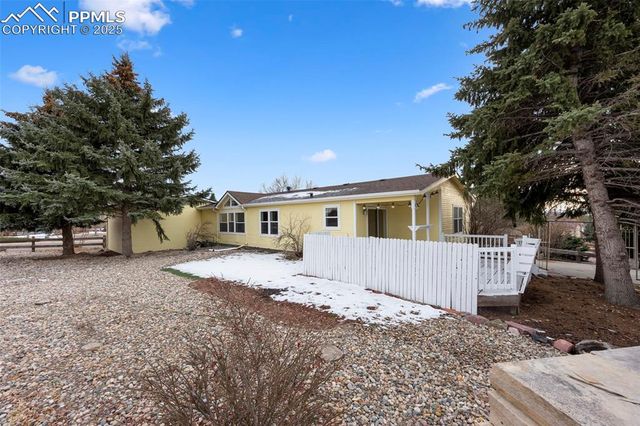 4006 Gray Fox Heights, Colorado Springs, CO 80922