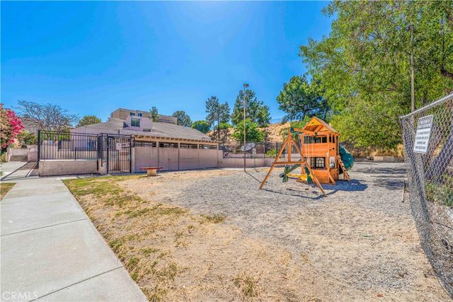 1791 Neil Armstrong 102, Montebello, CA 90640