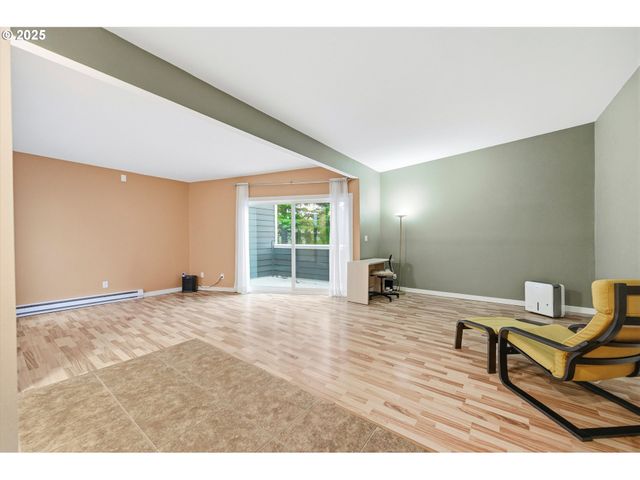 6220 Sw CAPITOL Hwy 8, Portland, OR 97239