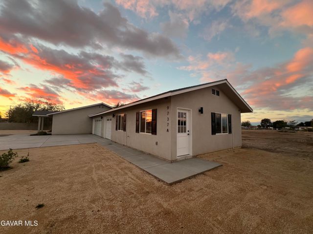 9737 East Avenue Q-4, Littlerock, CA 93543