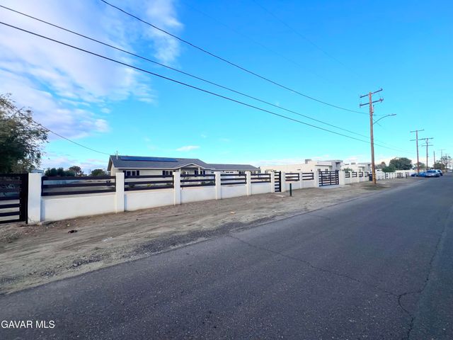 9737 East Avenue Q-4, Littlerock, CA 93543