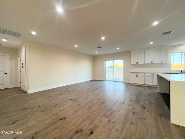 9737 East Avenue Q-4, Littlerock, CA 93543