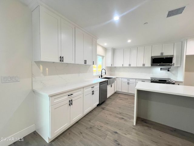 9737 East Avenue Q-4, Littlerock, CA 93543