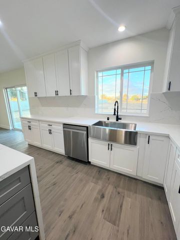 9737 East Avenue Q-4, Littlerock, CA 93543