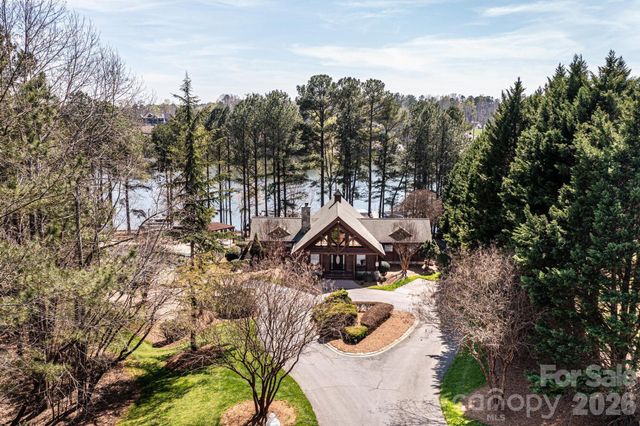 5438 Bridgewater Drive, Granite Falls, NC 28630