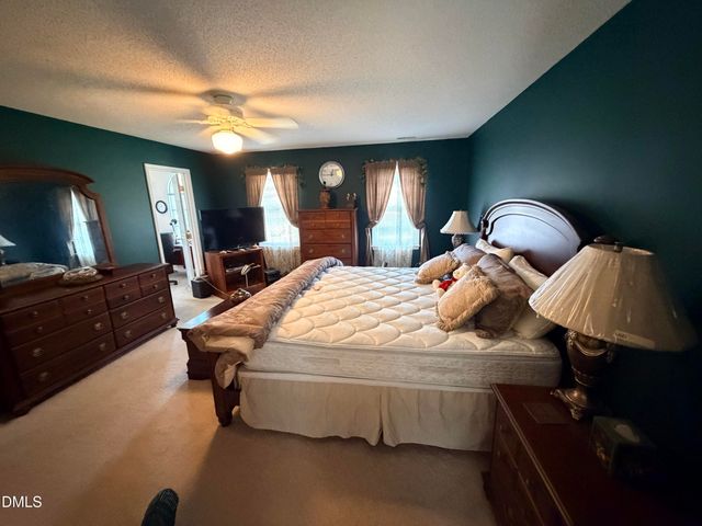 2037 Pine Bark Lane, Clayton, NC 27520