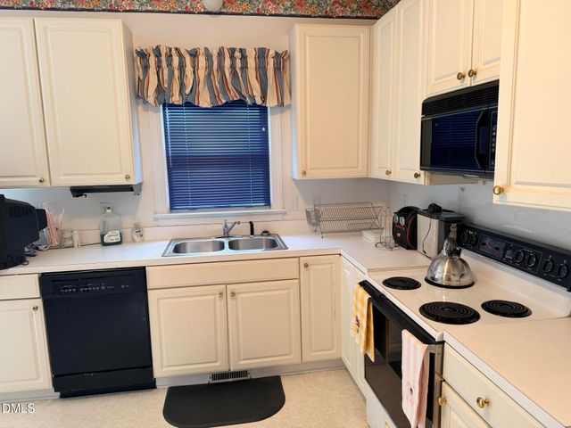 2037 Pine Bark Lane, Clayton, NC 27520