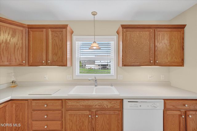 7100 Harvester Road, Maumee, OH 43537