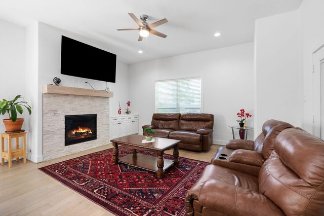 8617 Kari Court, Jersey Village, TX 77040