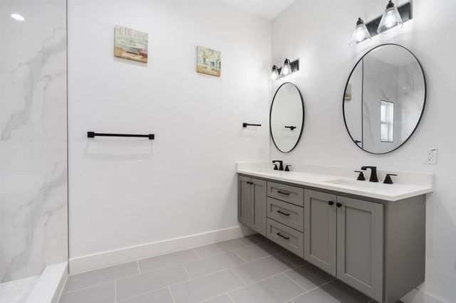 8617 Kari Court, Jersey Village, TX 77040