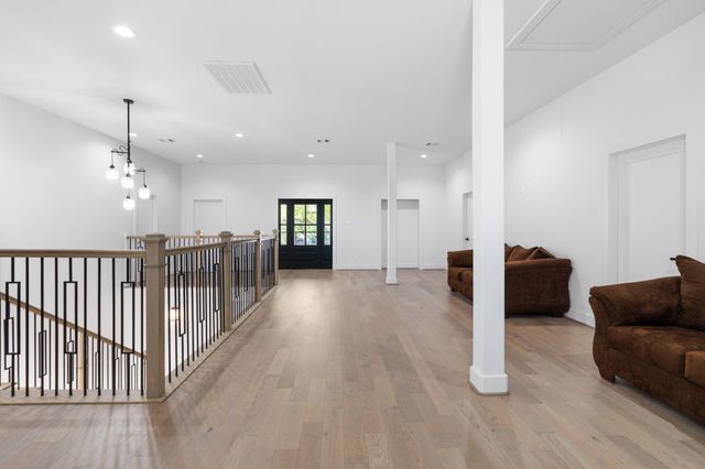 8617 Kari Court, Jersey Village, TX 77040