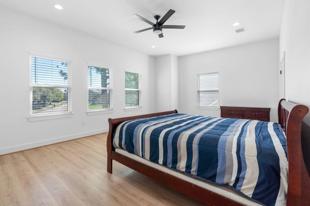 8617 Kari Court, Jersey Village, TX 77040